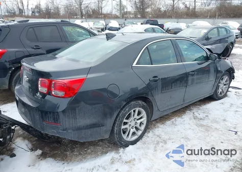2015 Chevrolet Malibu 1Lt из США, поврежденный, VIN 1G11C5SL1FF130755